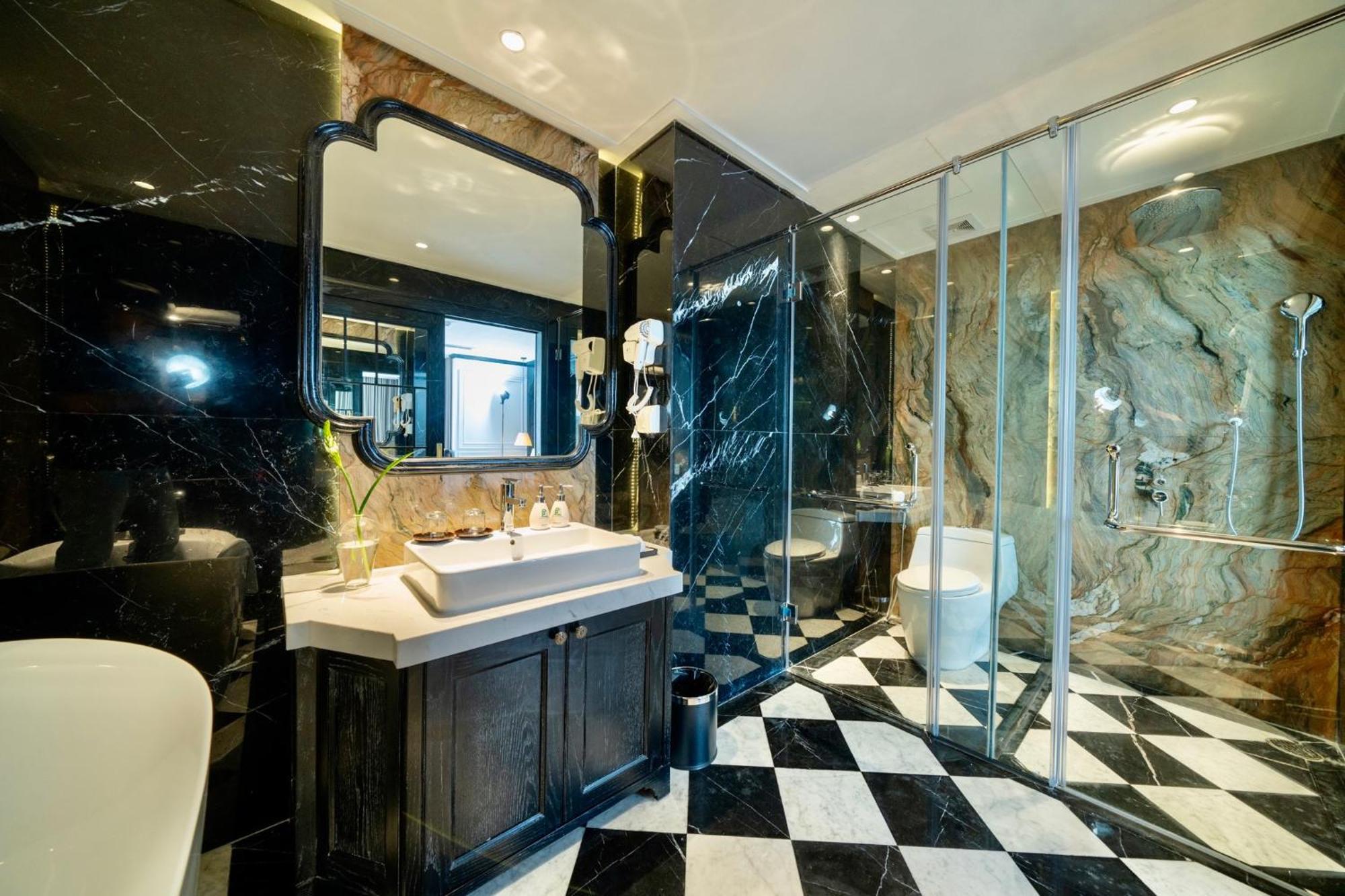 Luxe Paradise Premium Hotel 하노이 외부 사진
